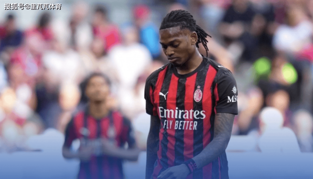 AC米兰0-3完败！谁能想到上个月还争冠的米兰，要保欧冠资格了